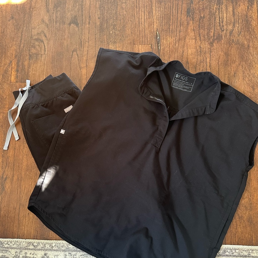 Figs black scrub set